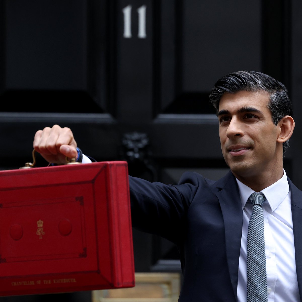 rishi-sunak-budget-briefcase.jpg